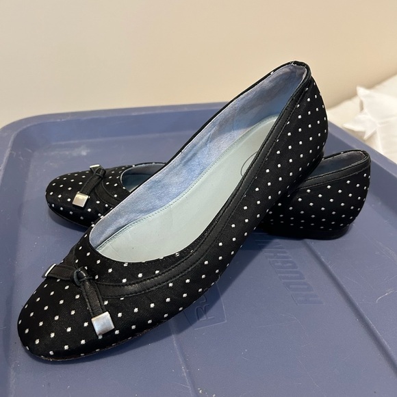 Talbots Black Polka Dot Women's Flats - Picture 1 of 5